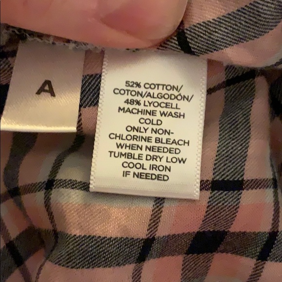 Last chance! 
LOFT pink plaid cotton blend popover button down - Picture 8 of 9